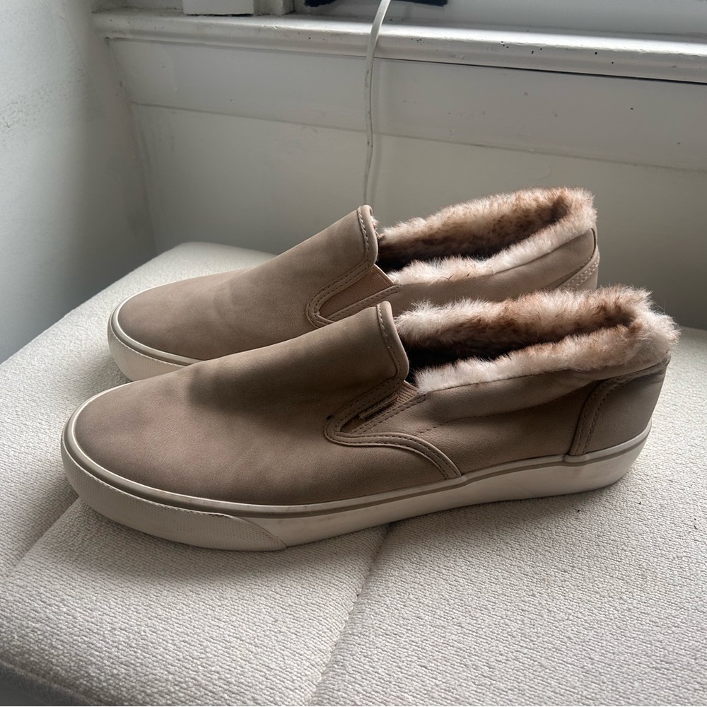 Women’s Slip-On Faux Fur Lined Sneakers - Taupe
